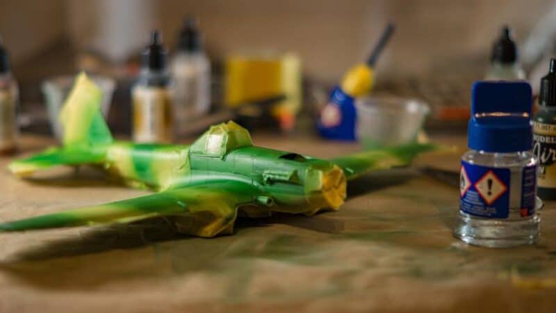 Jak samodzielnie zrobić półkę na książki? Praktyczny poradnik krok po kroku