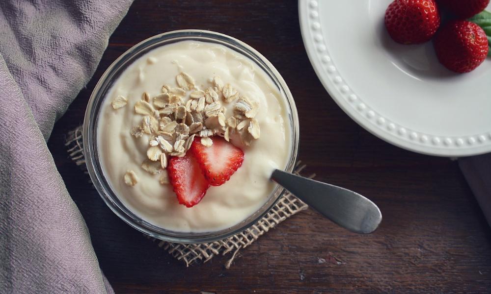 Suplementy dla osób na diecie roślinnej: Co warto wiedzieć, aby wspierać zdrowie i energię?