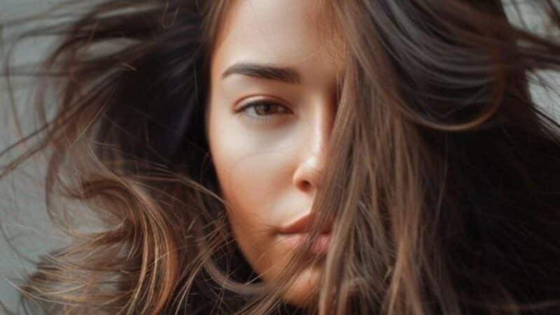 Sekrety z babcinej apteczki: Domowe maski, które pokochają twoje farbowane włosy